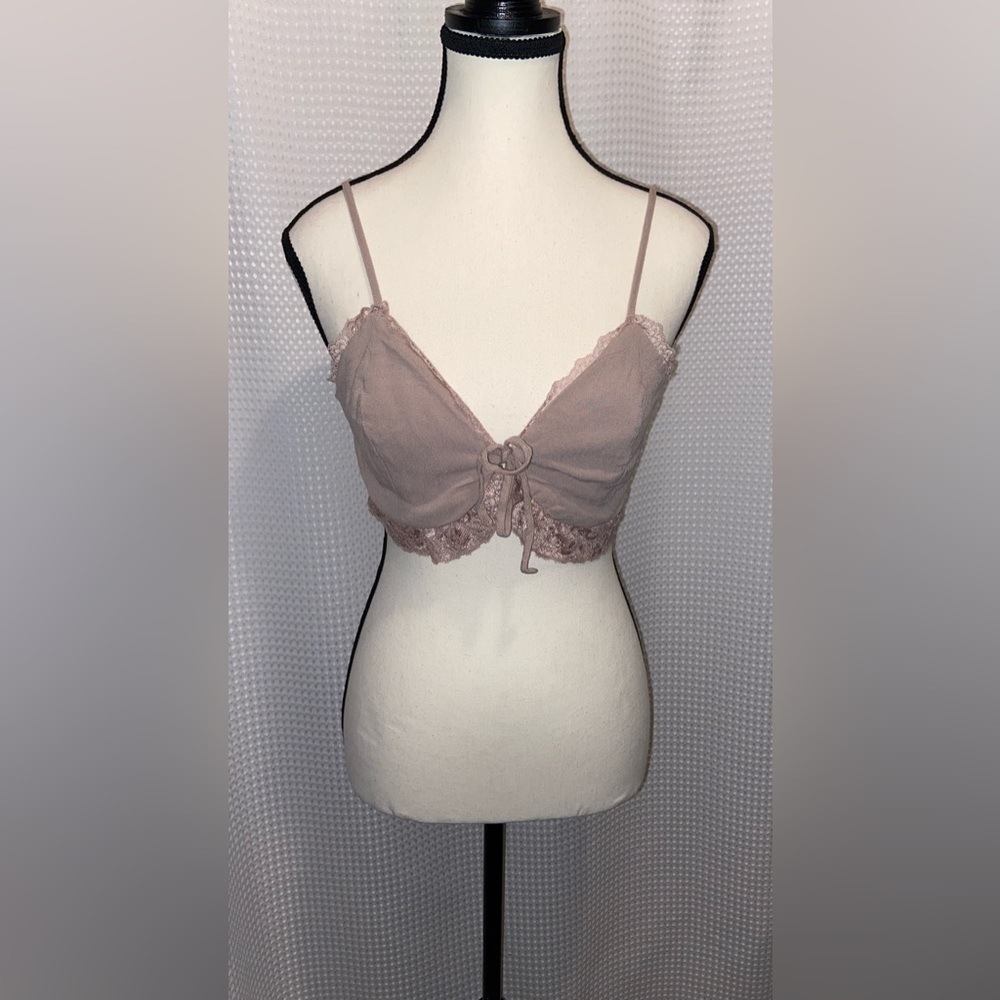 GARAGE elastic back crop top size medium
